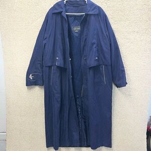 Regent Park long blue‎ coat pockets lined classic nyc girlie practical flawed